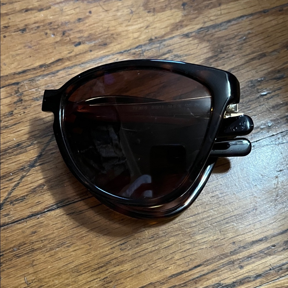 Tory Burch Tortoise Shell Folding Sunglasses with Orange Case - Picture 8 of 16